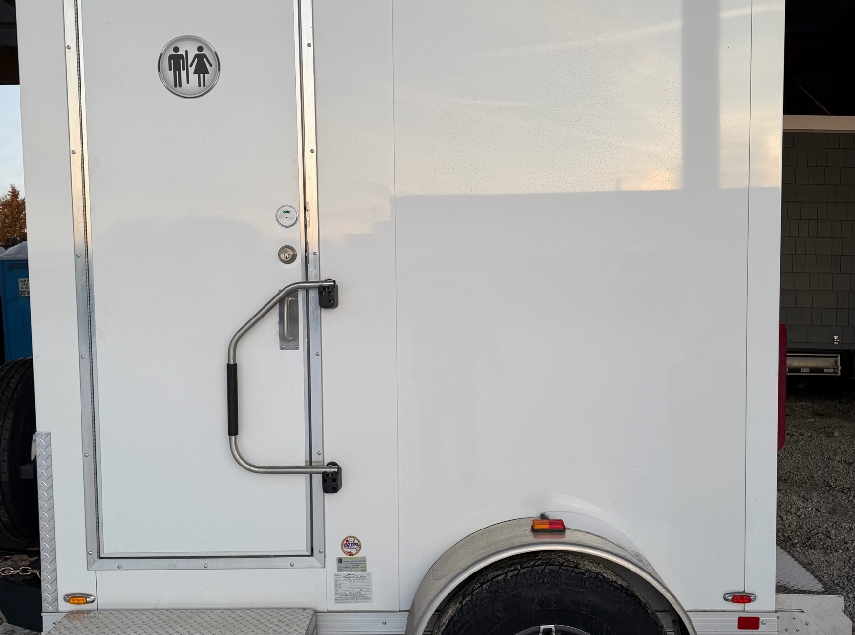 Cozy 2 Stall Restroom